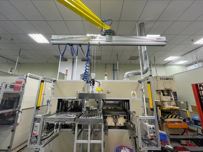 Cầu trục xoay treo tường khí nén, tay cầm cảm ứng lực và tool kẹp - ảnh 4