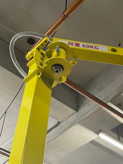 Cầu trục xoay khớp nối treo Becker hút thùng giấy chân không - ảnh 10