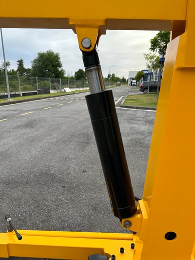 Xe cần cẩu điện 2 tấn - ảnh 74