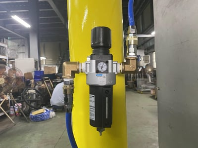 Beam-Mounted Pneumatic Jib Crane with Force-Sensing Handle - ảnh 2