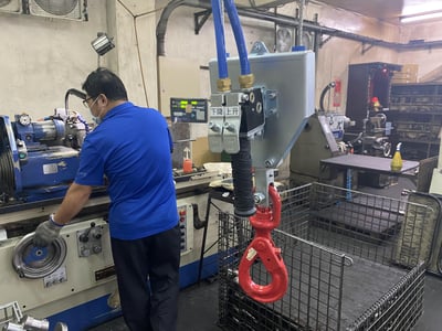 Ceiling-Mounted Pneumatic Jib Crane with Force-Sensing Control - ảnh 15