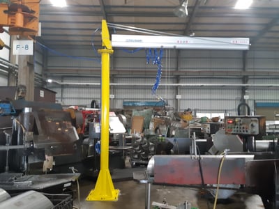 Pneumatic Jib Crane with Clamping System for Lifting Steel Pipes - ảnh 2