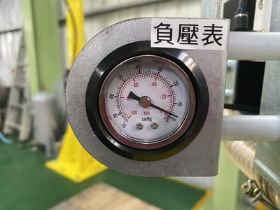 Cầu trục xoay khớp nối và palăng khí nén nằm hút thùng giấy - ảnh 18
