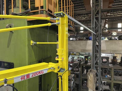 5T Rail Jib Crane with Black Bear 250 kg Electric Hoist - ảnh 12