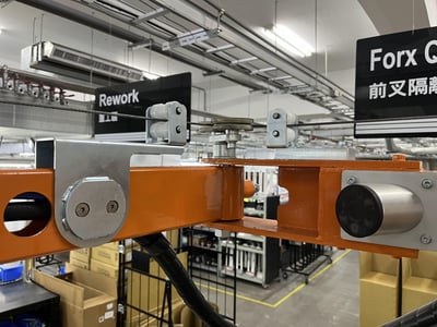 Articulating Jib Crane with Horizontal Pneumatic Hoist for Carton Box Lifting - ảnh 22