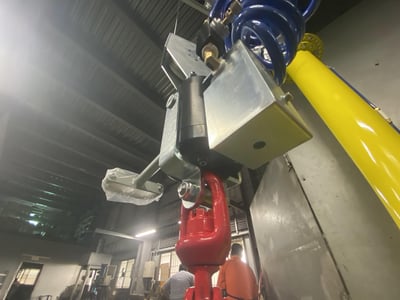 Beam-Mounted Pneumatic Jib Crane with Force-Sensing Handle - ảnh 8