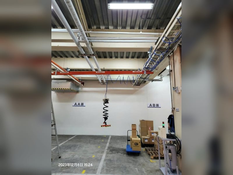 Thanh ray 5T treo trần kết hợp palăng Lifts All hút thùng giấy