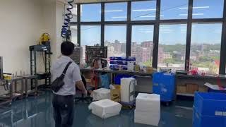 Cầu trục khí nén 80kg treo trên thanh ray nhôm