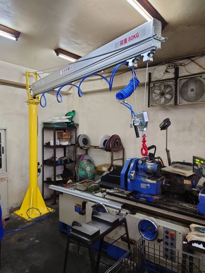 Ceiling-Mounted Pneumatic Jib Crane with Force-Sensing Control - ảnh 12
