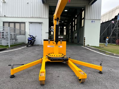 Xe cần cẩu điện 2 tấn - ảnh 78