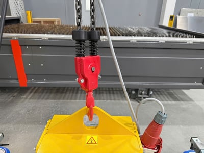 Cầu trục xoay 500 kg với mặt hút chân không dùng pin sạc - ảnh 10