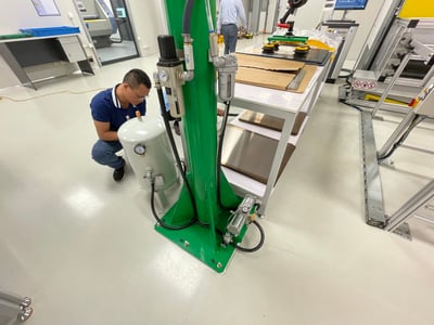Cầu trục xoay ray 200kg Lifts All với mặt hút chân không hút tấm thép - ảnh 10