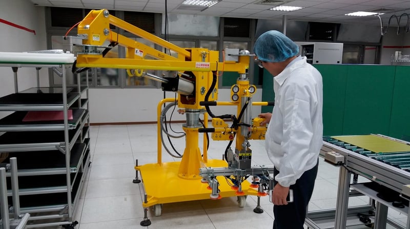 Tay nâng trợ lực thông minh dùng trong phòng sạch
