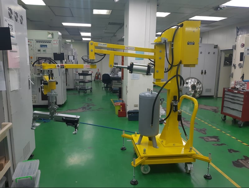 Tay nâng trợ lực di động nâng cuộn cáp nhà máy cáp quang