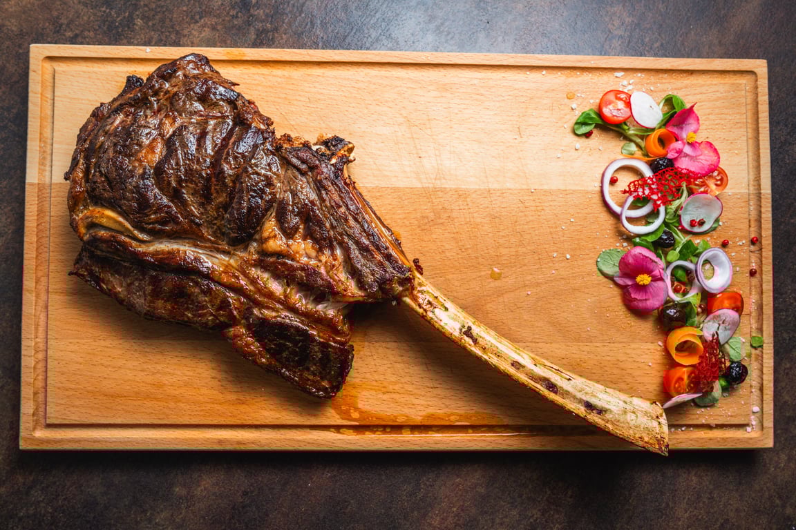 Tomahawk steak preparation 3