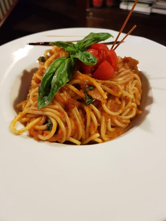 Spaghetti alla Napoletana
