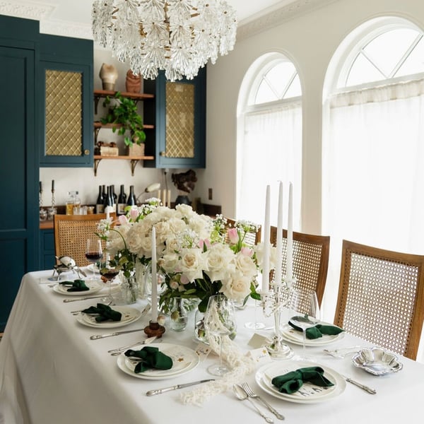 Modern Wedding and Event Florist, Ceremony Flowers and Bouquets - Featured image