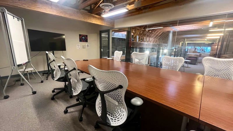 Intimate Meeting Room for Special Occasions in Northgate - Waverly - Gallery image