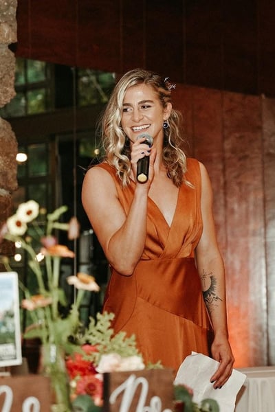 On-Location Wedding Makeup for the Full Bridal Party Day Of - Featured image