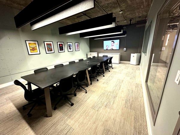 Intimate Meeting Room for Your Next Event in Lower Pacific Heights - Holiday Party in San Francisco - Featured image