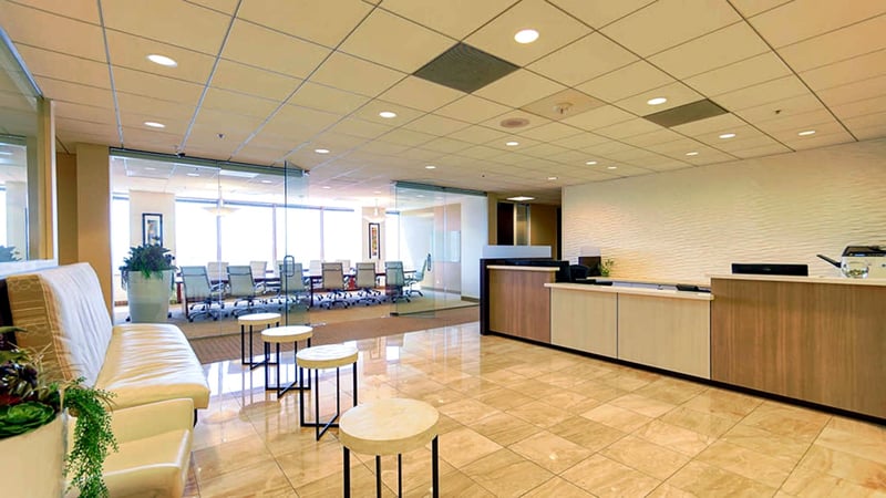 Captivating Meeting Room for Celebrations - Gallery image