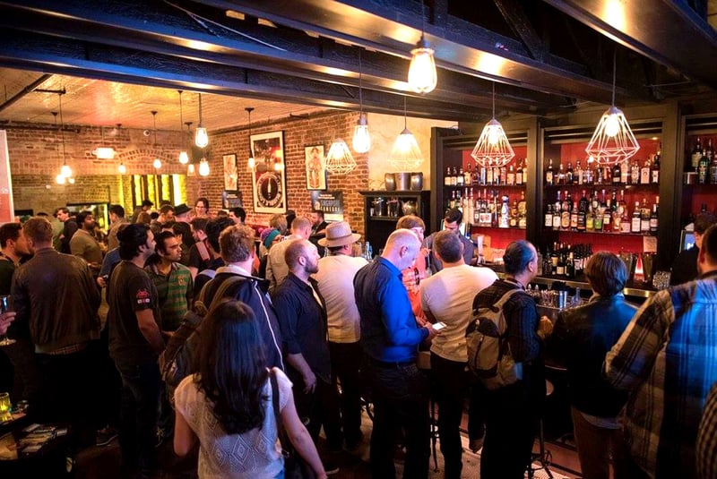 Expansive Bar & Lounge for Gatherings in Financial District - Gallery image