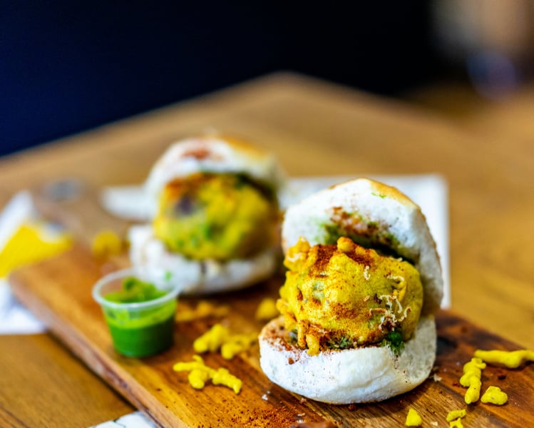 Mumbai Street Food Cooking Class: Vada Pav, Frankie and Lassi - Featured image