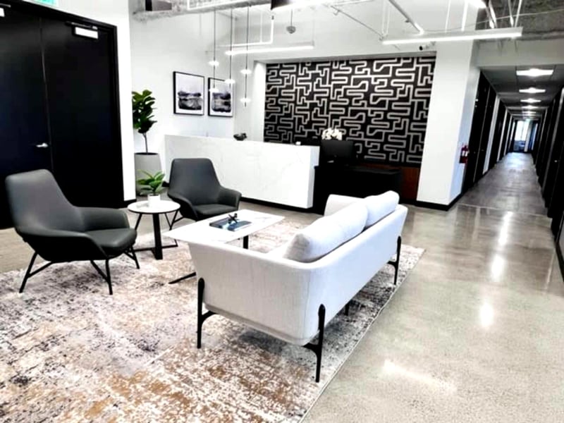 Distinctive Meeting Room for Celebrations - Featured image