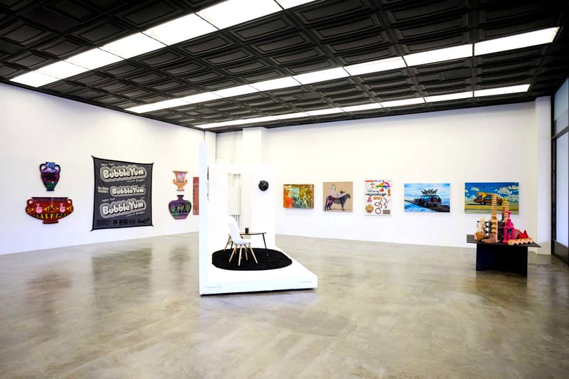 Art Gallery with Floor-to-Ceiling Windows in Northern Waterfront - Gallery image