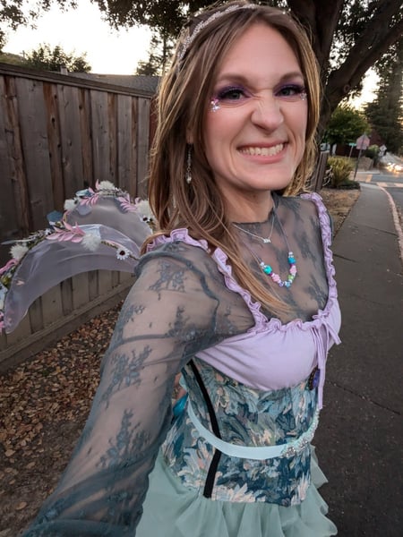 Balloon Twister and Body Artist for Kids Birthday and Birthday - Gallery image