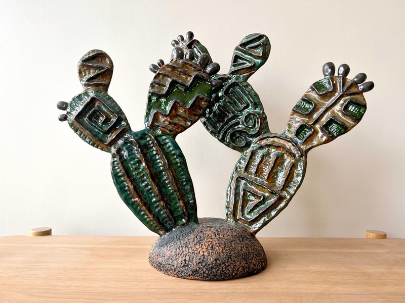Split Pottery Session: Half the Group Throws, Half Hand-Builds - Gallery image
