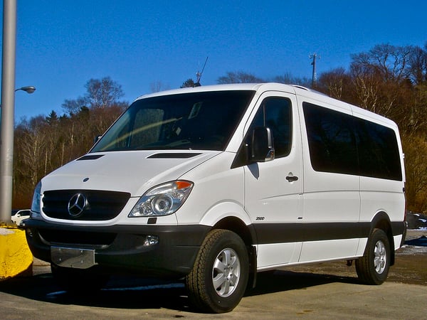 10 Passenger Van Luxury Rental for Weddings, Parties & Nights Out - Anniversary - Featured image