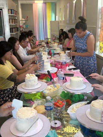 Vintage Cake Decorating Class: Shell Borders and Scrollwork - Baby Shower in San Jose - Featured image