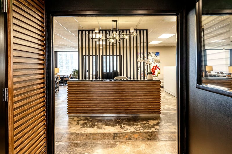 Inviting Meeting Room for Celebrations - Gallery image