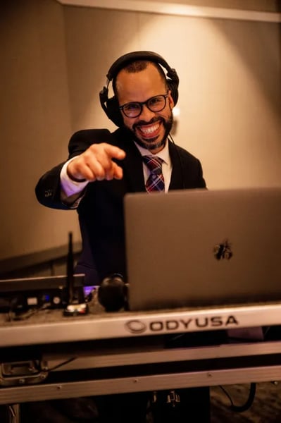 Professional Bilingual DJ and MC Services - Gallery image