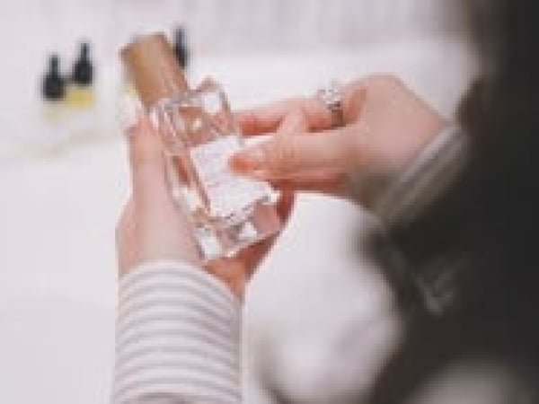 Signature perfume crafting workshop team building in Saratoga