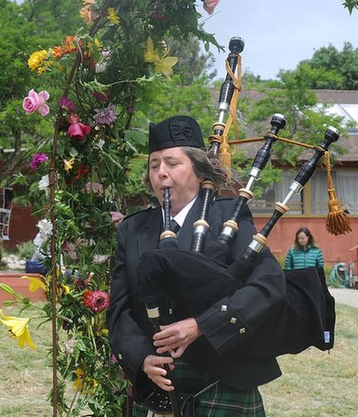 Solo Bagpiper for Wedding and Memorial Service, Highland - Gallery image
