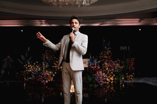 Professional Stand-up Comedy/MC with Veteran DJ Performance - Trade Show - Featured image