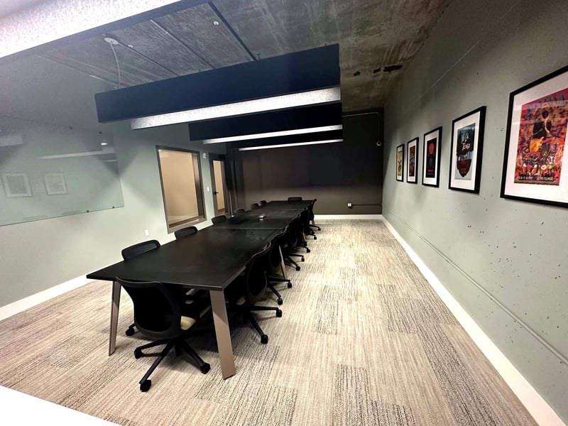 Intimate Meeting Room for Your Next Event in Lower Pacific Heights - Gallery image