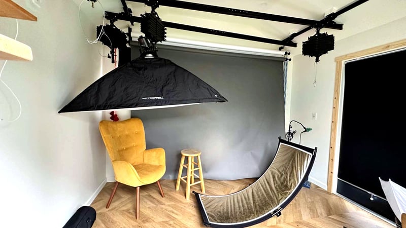 Photo & Video Studio with Natural Light for Events in Frick - Gallery image