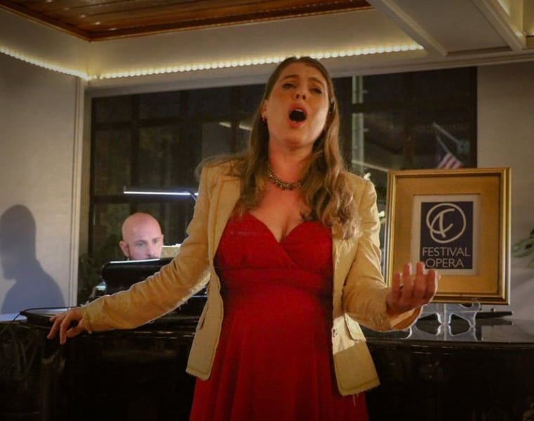 Opera Singer for Birthday and Holiday Party, Professional - Featured image