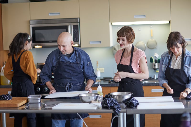 Hand-Stretched Pizza Making Class: Margherita, Pesto, Bianca - Featured image