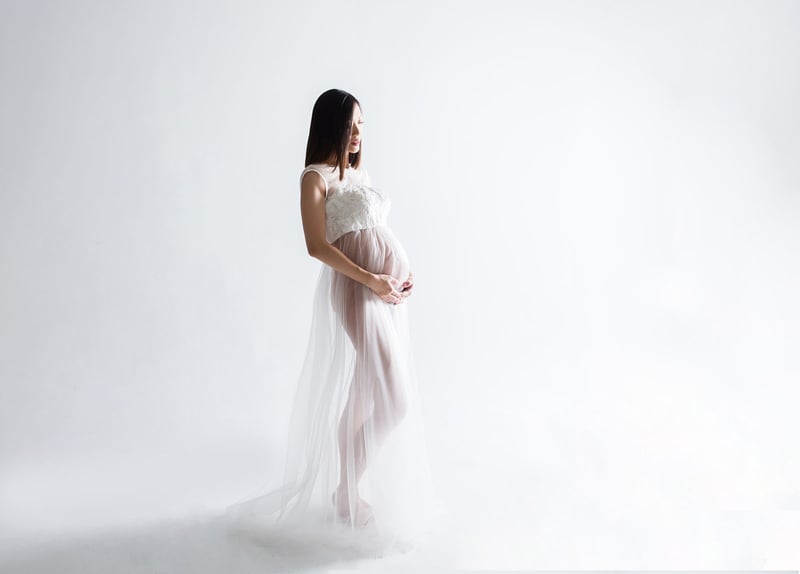Maternity Photography Studio Mini Session 40-Minute Couple - Gallery image