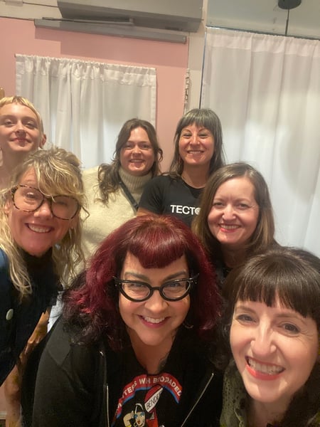 Retro Hair Teasing Workshop: Big Vintage Volume with Pro Tools - Gallery image