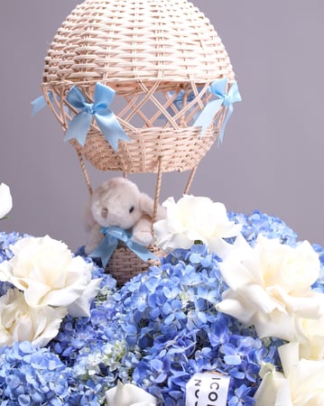 Baby Shower Floral Arrangement with Keepsake Balloon Centerpiece - Anniversary - Featured image