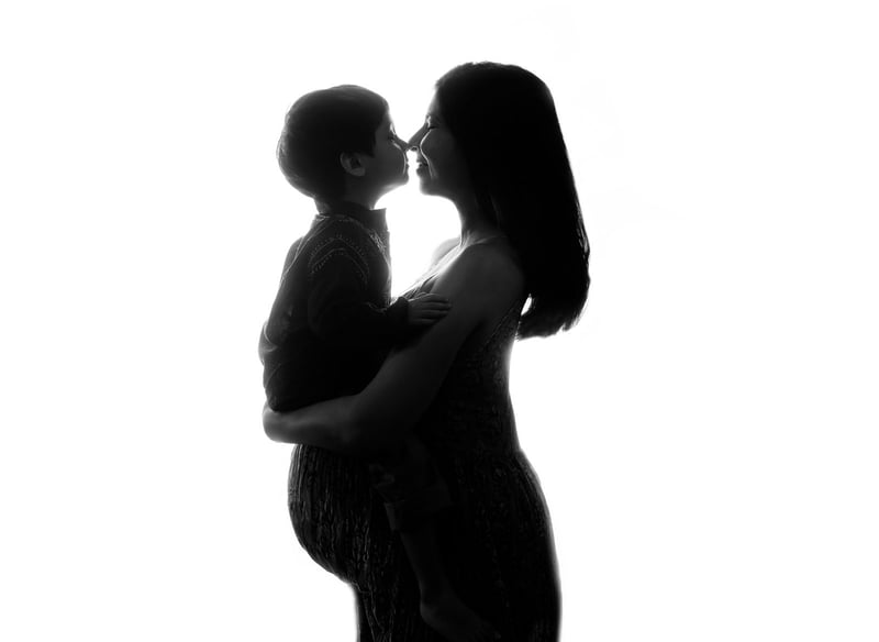 Maternity Photography Studio Mini Session 40-Minute Couple - Gallery image
