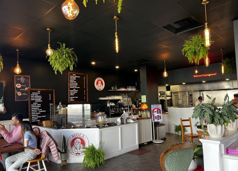 Modern Open Concept Café Space - Gallery image