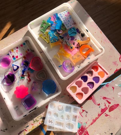 Resin Art Workshop: UV Resin Jewelry, Keychains and Pendants - Holiday Party in San Francisco - Featured image