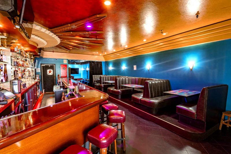 Charming Bar & Lounge for Celebrations in SoMa - Gallery image