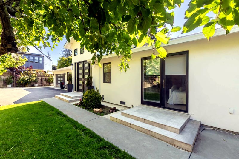 Spacious Venue for Events in University Heights - Gallery image